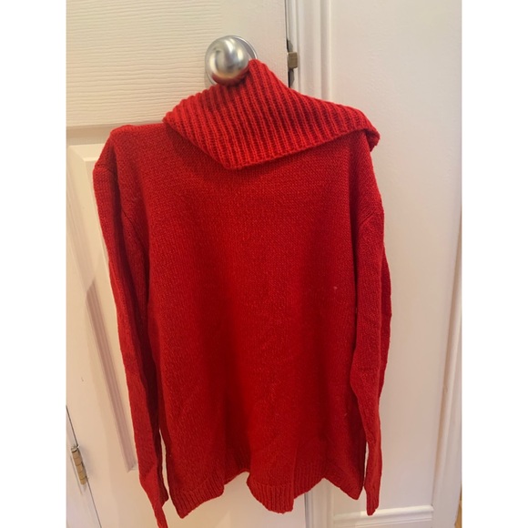 Turtle neck red - Picture 2 of 2